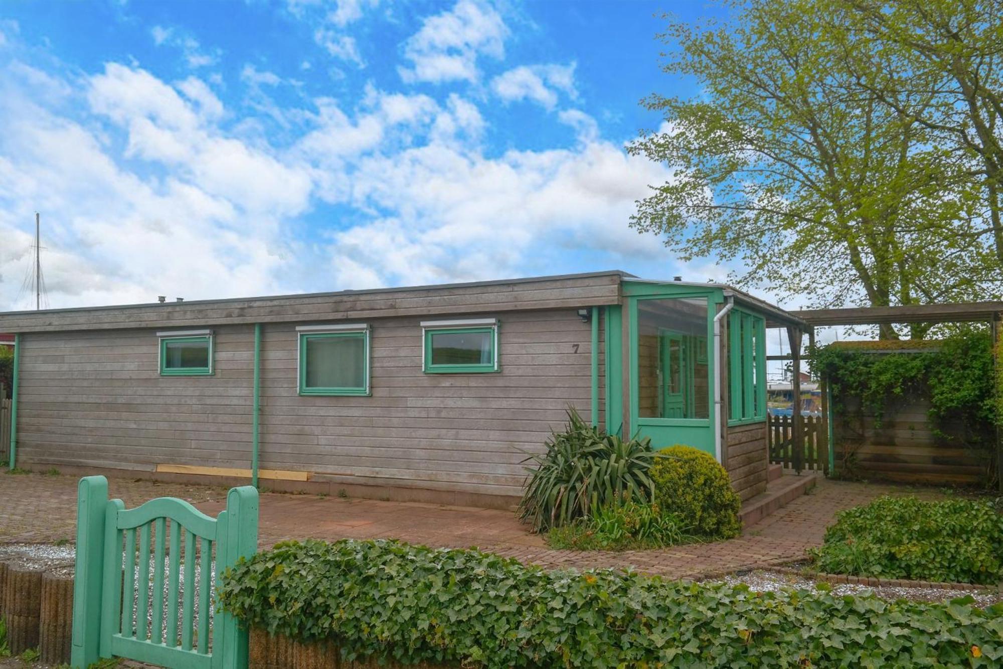 4 Pers Holiday Home Hilla With Winter Garden In Front Of The Dike Directly On The Lauwersmeer Anjum Екстер'єр фото